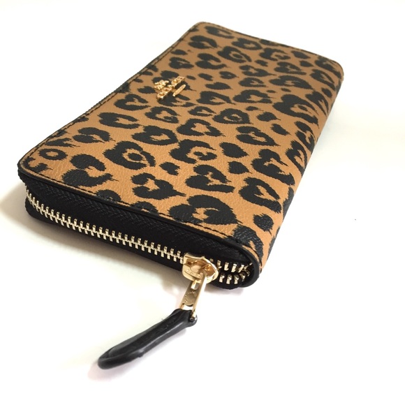 “SOLD”     Last One Coach Wild Heart Print - Picture 4 of 4